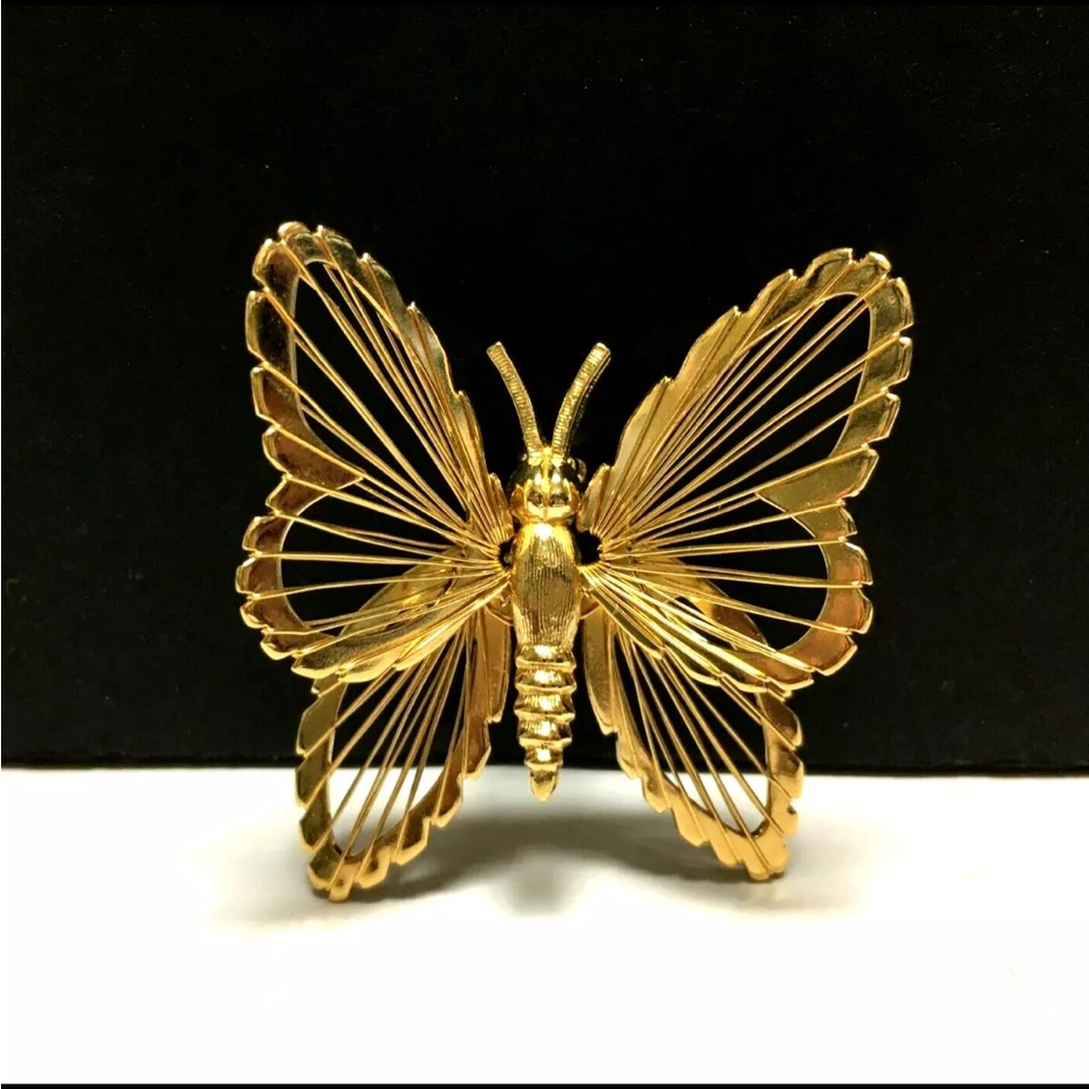 NWT 1972 Vintage Signed MONET Gold Wired Butterfly Brooch Pin